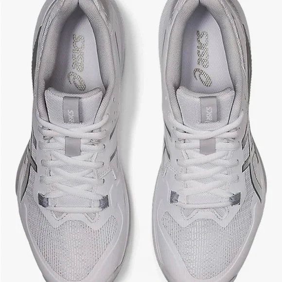 Asics White and Gray Athletic Shoes with Breathable Mesh - Picture 3 of 9